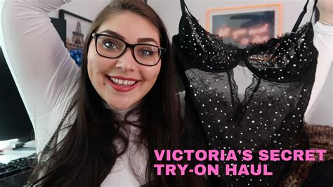 Lingerie try on .